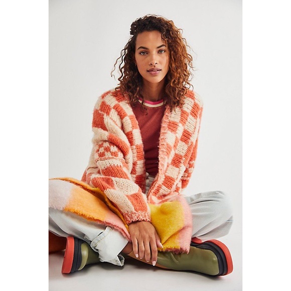 Aldrin Cardigan In Orange Creamsicle 
